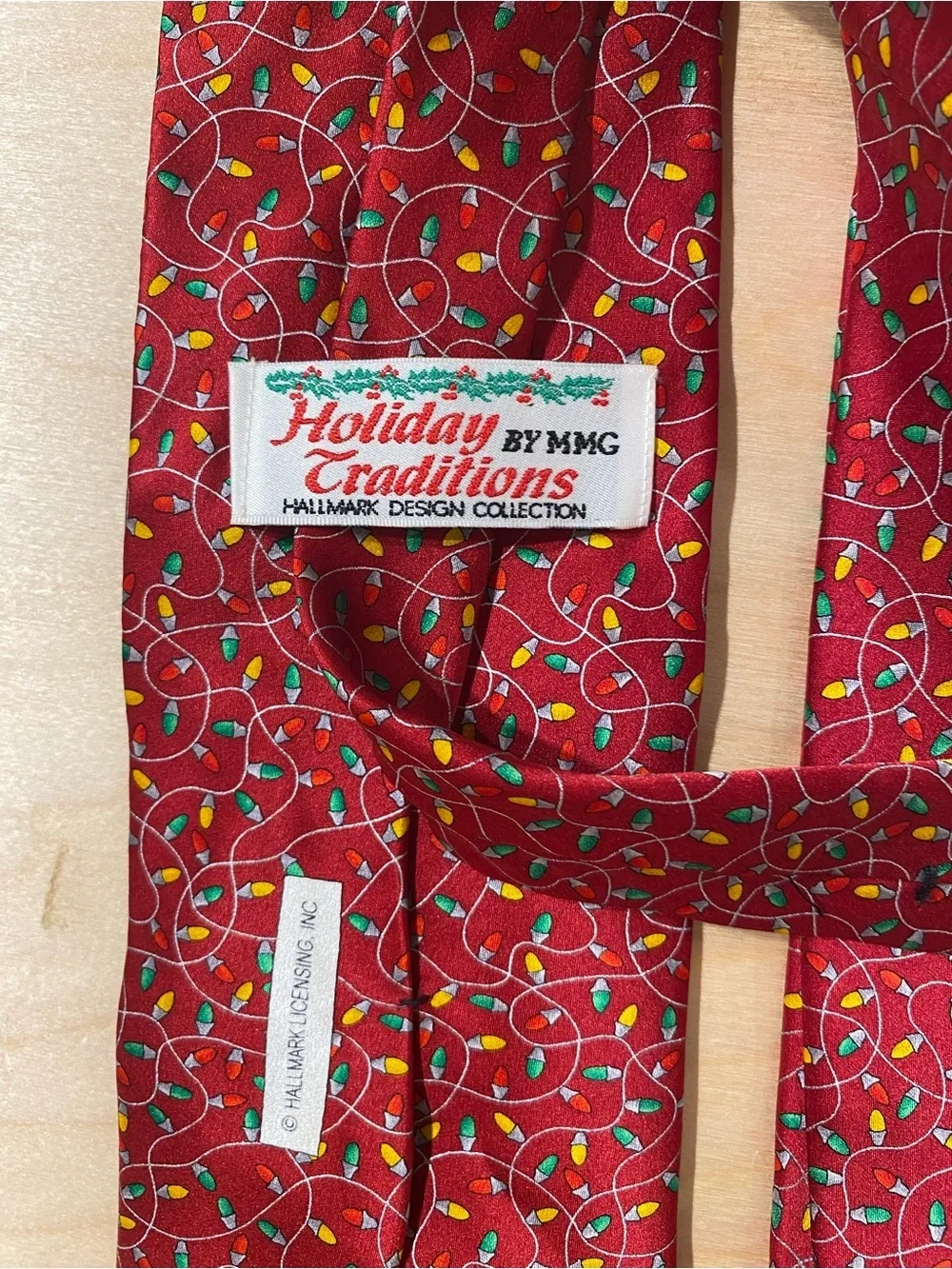 Holiday Traditions by MMG Hallmark Design Holiday Lights Pattern Men's Tie RO